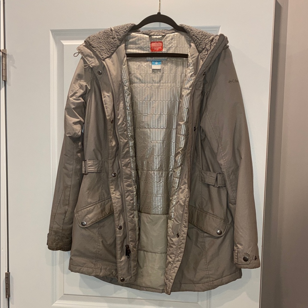 Columbia Women's Taupe Ski Jacket